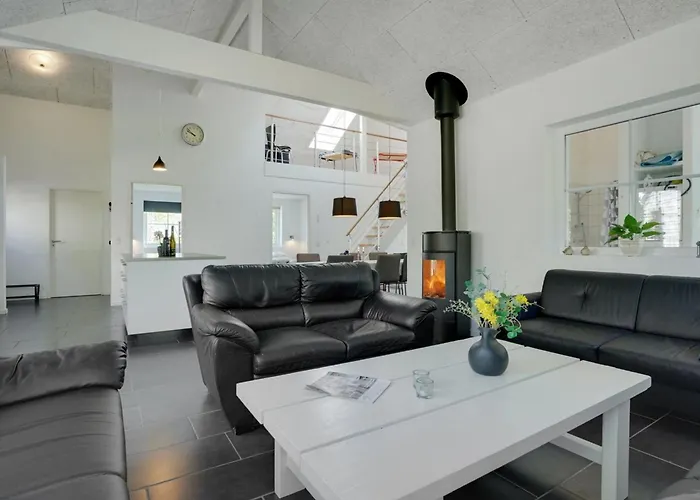 Сasa de vacaciones Aimy - 350m From The Sea By Interhome *